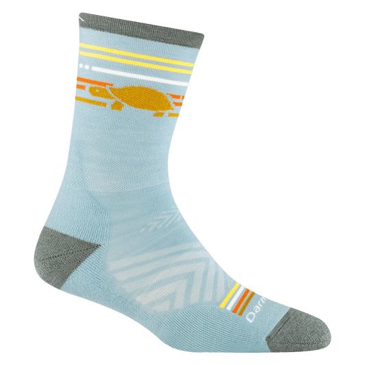Reverse 1050 women's pacer micro crew running sock in glacier with gray toe/heel accents and turtle design on calf